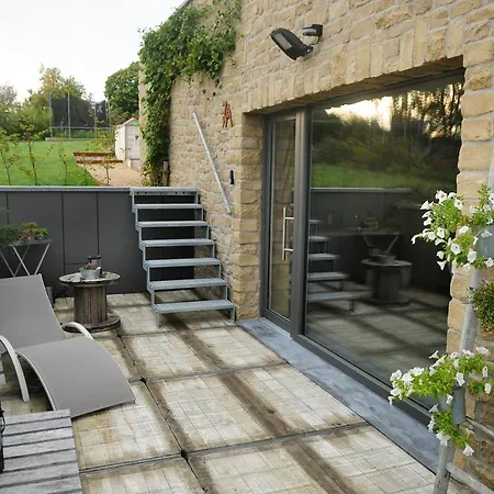 Sur Le Tige Oda ve Kahvaltı Hamois