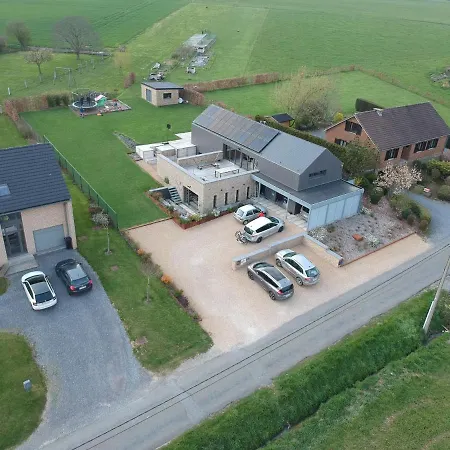 Sur Le Tige Oda ve Kahvaltı Hamois